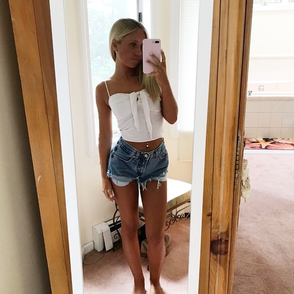 🖤BRANDY MELVILLE WHITE CROPPED TANK - Picture 4 of 8